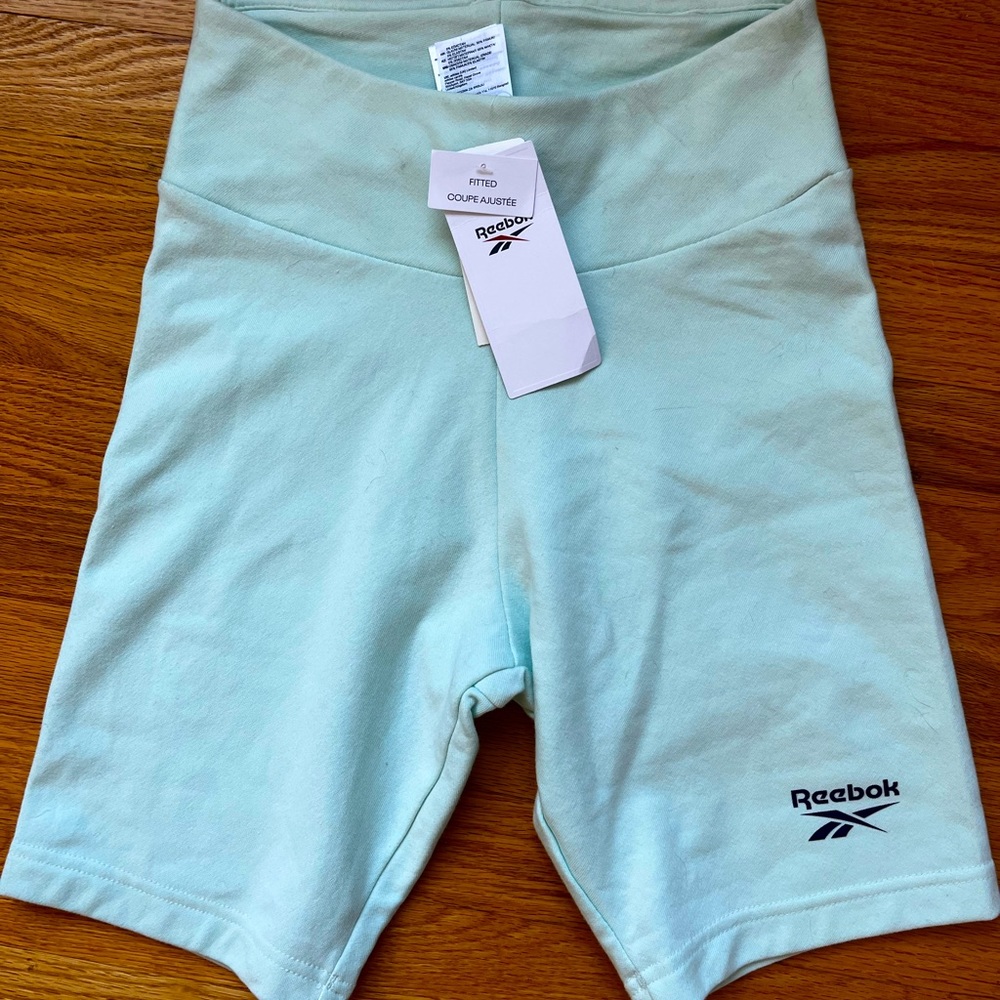 NWT Reebok sea foam biker shorts size small
